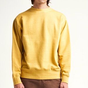 Izod vintage yellow sweatshirt large distress neck preowned stylish shirt